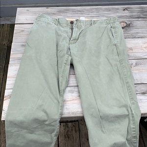 Gap army green khakis